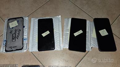 Lotto 19 smartphone bloccati/da riparare