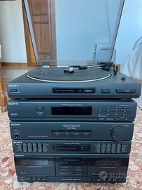 Stereo sony con 45 giri e due casse