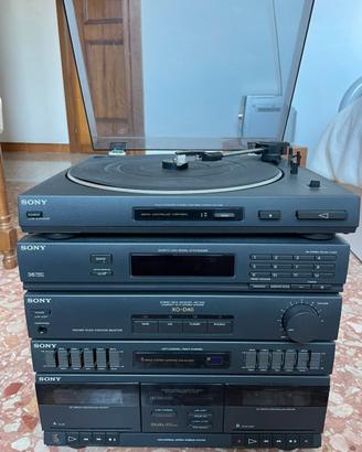 Stereo sony con 45 giri e due casse