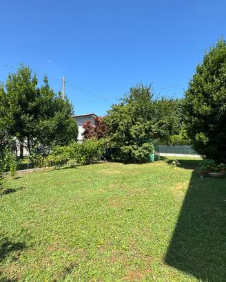 Villa singola con giardino