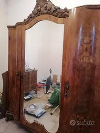 Armadio stile Chippendale
