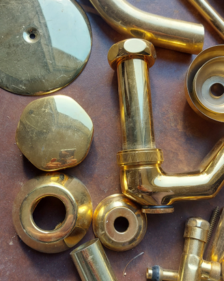 Tubi scarico lavandino dorato