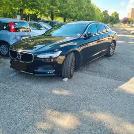 Volvo S 90 d4
