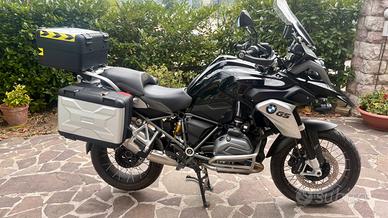 BMW GS 1200 triple black