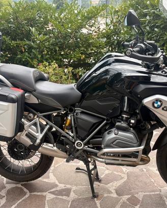 BMW GS 1200 triple black