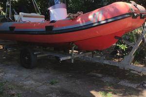Gommone marshall m80 + mercury 40cv + carrello