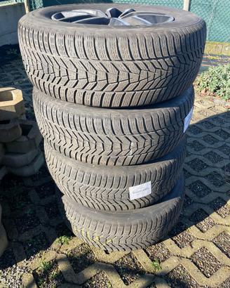 Gomme invernali e cerchi 265/60 R18 Jeep