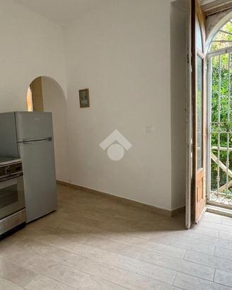 MONOLOCALE A CATANZARO