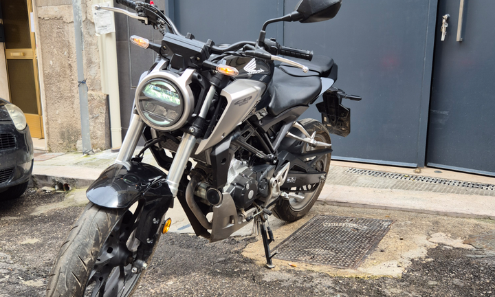 Honda CB125r