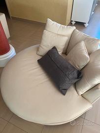 Divano tondo dormeuse made in italy (come nuovo)