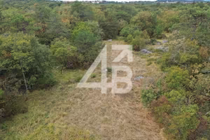 Terreno di 4820 m² a Trieste