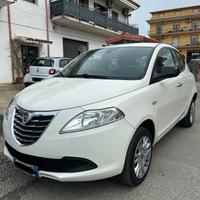 Lancia Ypsilon 0.9 TwinAir 85 CV 5 porte Metano Ec