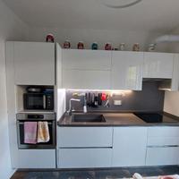 cucina 3.6m Stosa bianca top in quarzo