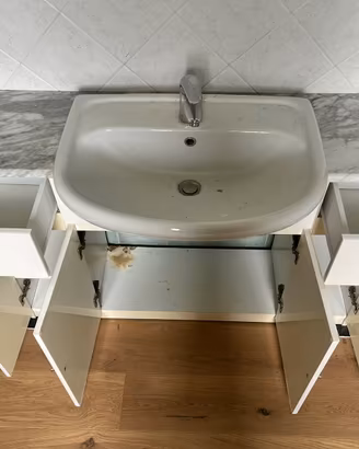 Mobiletto bagno