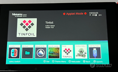 Nintendo Switch con vari giochi