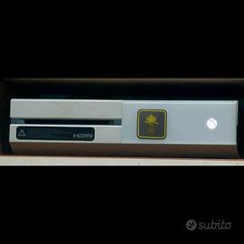 Xbox One bianca con giochi + accessori - Roma Nord