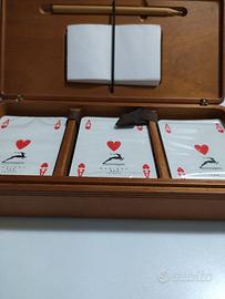 Carte da gioco Coruna con astuccio in legno