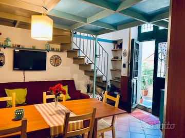 Loft zona via Umberto con piccolo spazio esterno