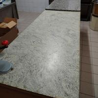 bancone da lavoro con marmo 