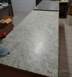 bancone da lavoro con marmo 