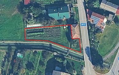 Terreno adiacente a casa senza terreno
