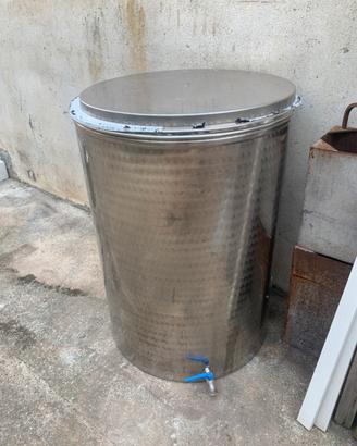 Botte in acciaio inox per uva