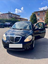 Lancia Y