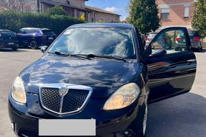 Lancia Y