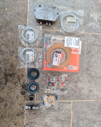 Lotto Ricambi Vespa 200 / PX – Frizione Malossi, C