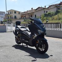 YAMAHA T Max 530 YAMAHA T-MAX 530 DX