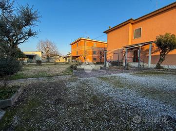 CASA INDIPENDENTE A MANERBIO