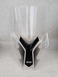 Cupolino alto GIVI D4132ST