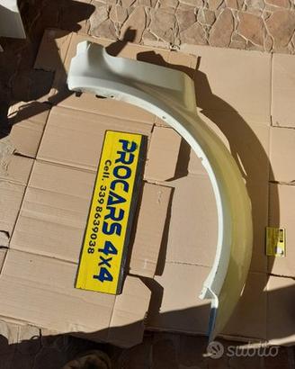 Fascione anteriore destro colore bianco jimny