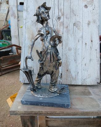 statua  clown