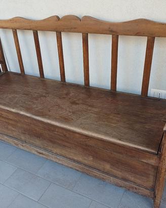  Cassapanca in legno massello  con contenitore 