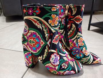 Stivaletto con tacco