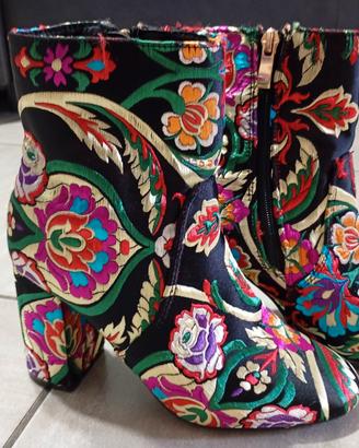 Stivaletto con tacco