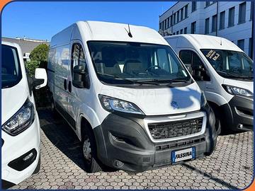 Peugeot Boxer 335 2.2 bluehdi S&S L2H2 Lamier...