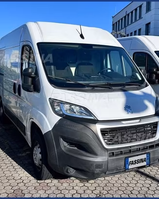 Peugeot Boxer 335 2.2 bluehdi S&S L2H2 Lamier...