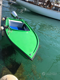 Cofano spazio 5 con fuoribordo 9.9/20 cv