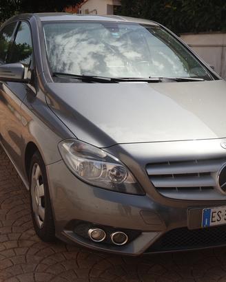 MERCEDES CLASSE B180