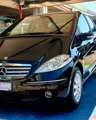 MERCEDES -BENZ AVANTGARDE FULL OPTIONAL KM 50 MILA