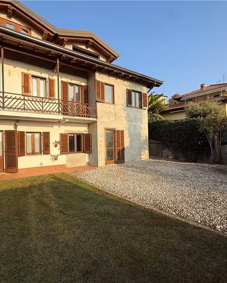 Villetta con giardino