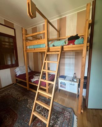 Letto a castello artigianale in legno massello