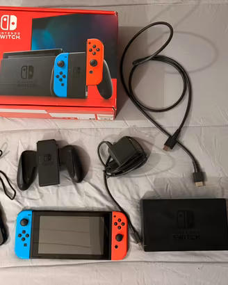 Nintendo Switch + Accessori e Scatola Originale