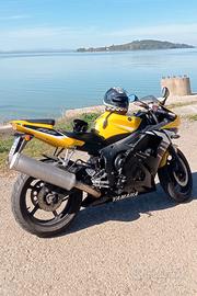 Yamaha YZF R6 - 2003