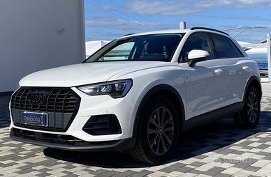 Audi Q3 Business 2.0 TDI 150CV S-Tronic 35