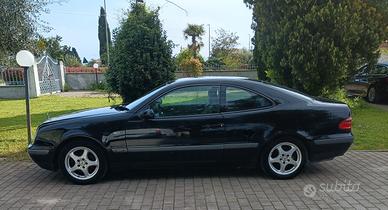 Mercedes ClLK. 200 benzina  /metano 