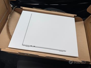 MacBook Air M4 13” 16GB 256GB – NUOVI SIGILLATI