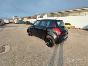 Suzuki Swift 1.3 4x4 5p.